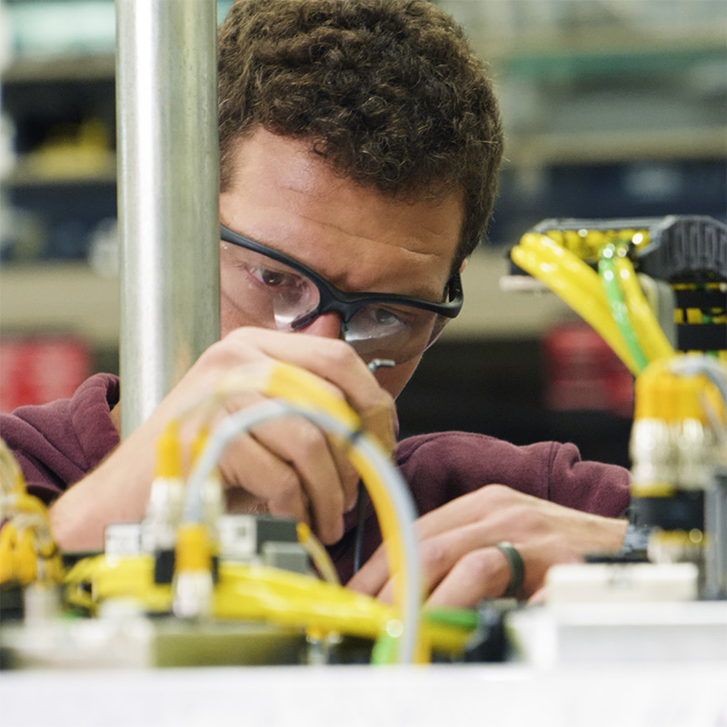 US Ultrasonic Welding And Automated Machine Manufacturer